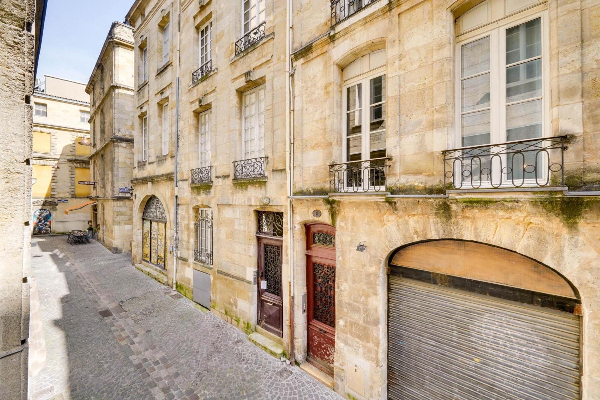 Le Verde - Bel Appt En Plein Coeur De Bordeaux Apartment Exterior photo